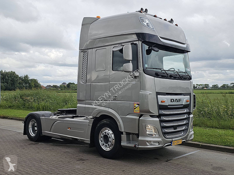 Tracteur DAF 530