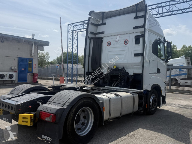 جرار Iveco S-WAY MY 19 AS440S51T/P