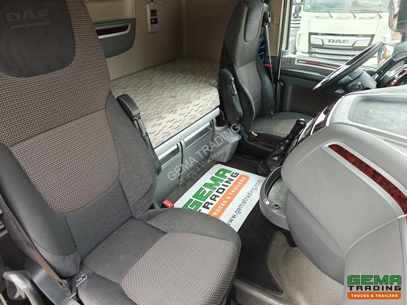 جرار DAF FTG 6x2/4 Space Cab Euro 6A - Manual...