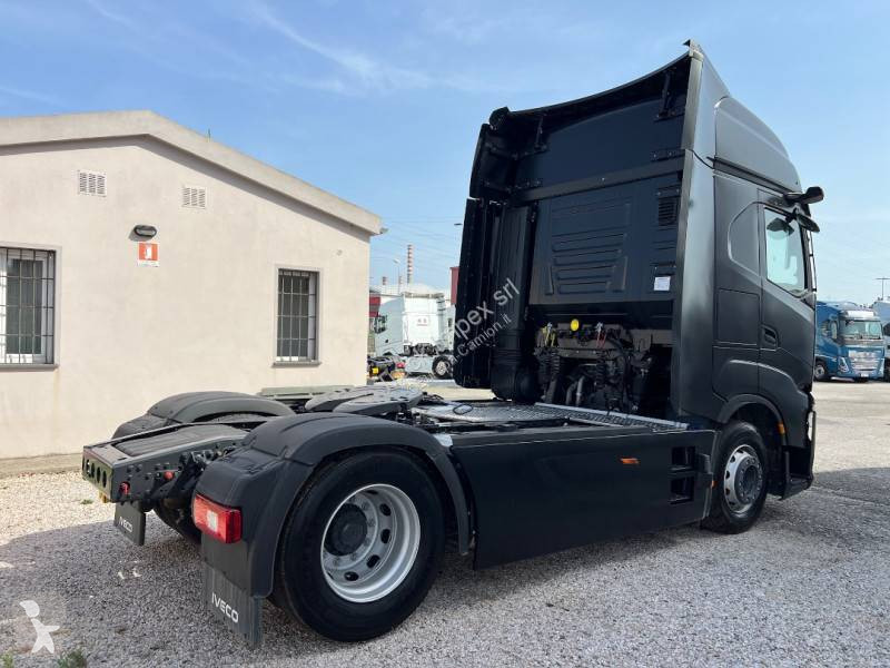 جرار Iveco