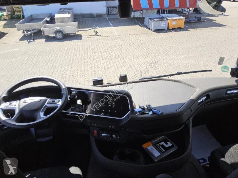 Trekker DAF XFn  FT 4X2