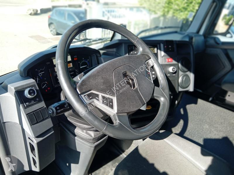 Tracteur Renault 480 Gamme T