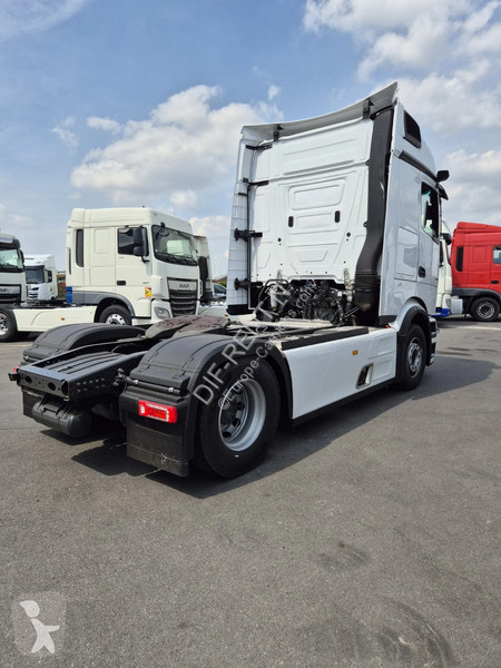 Trekker Mercedes 1845 LS