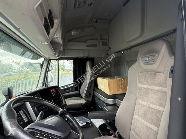 جرار Iveco STRALIS AS440S40T/P LNG