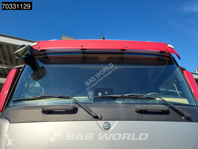 جرار Mercedes 1851 4X4 StreamSpace 4X4...