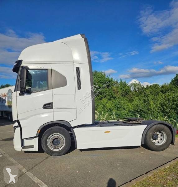 جرار Iveco
