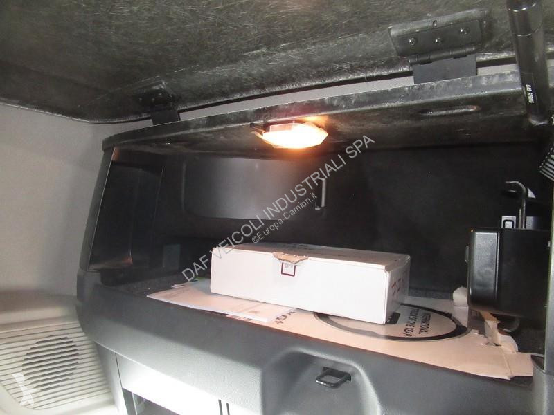 جرار DAF XG  FT 4X2