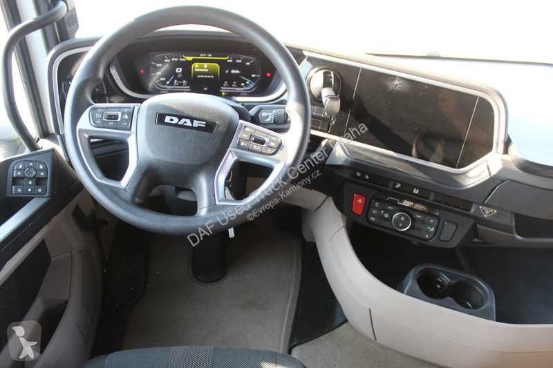 جرار DAF XG  FT 4X2