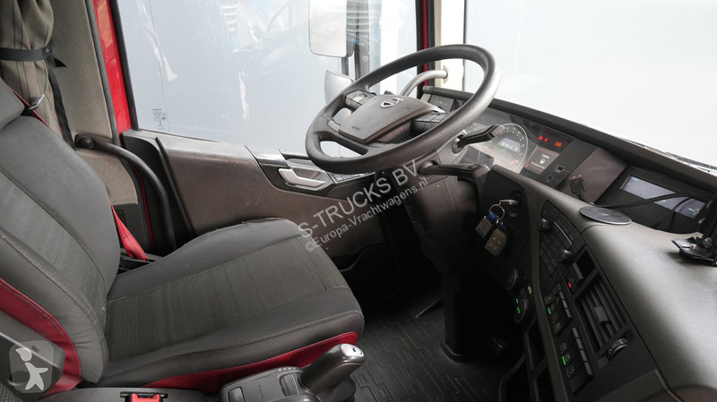 Trattore Stradale Volvo 420 ADR tractor unit