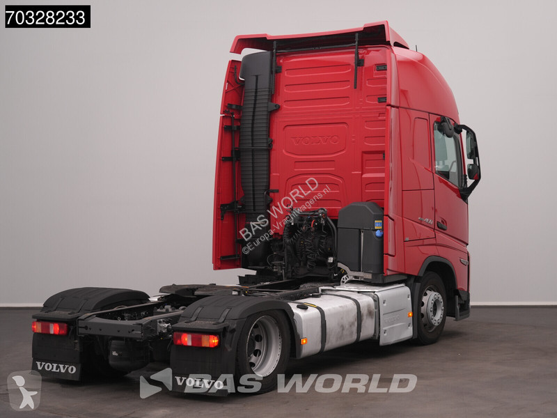 Tracteur Volvo FH 460 4X2 Mega XL 2x Tanks ACC...