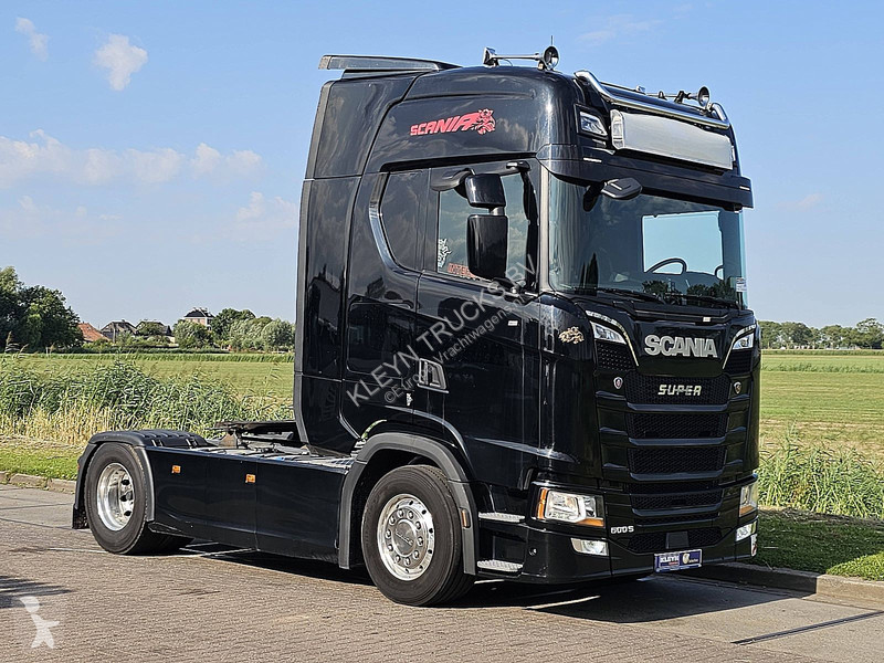 جرار Scania 500