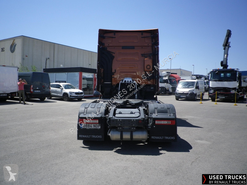 جرار Renault