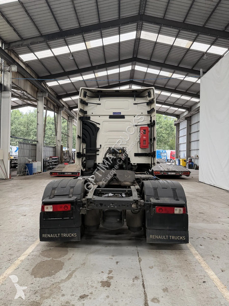 جرار Renault T460