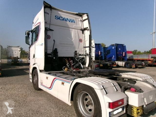 جرار Scania