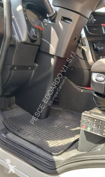 Iveco  tractor unit