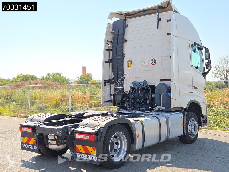 جرار Volvo FH 460 4X2 Globe Mega XL 2x Tanks...