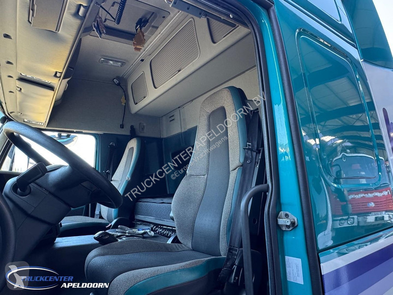 جرار Volvo Globetrotter 4x2