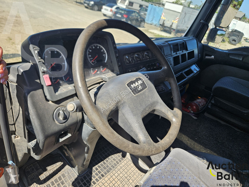 جرار MAN 18.430
