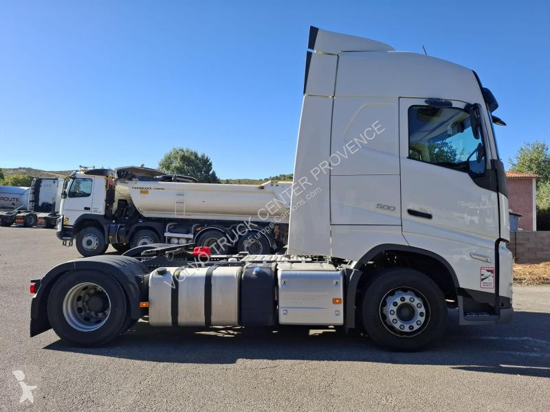 جرار Volvo 500