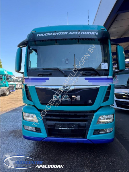 جرار MAN 360HP 4x2 tractor