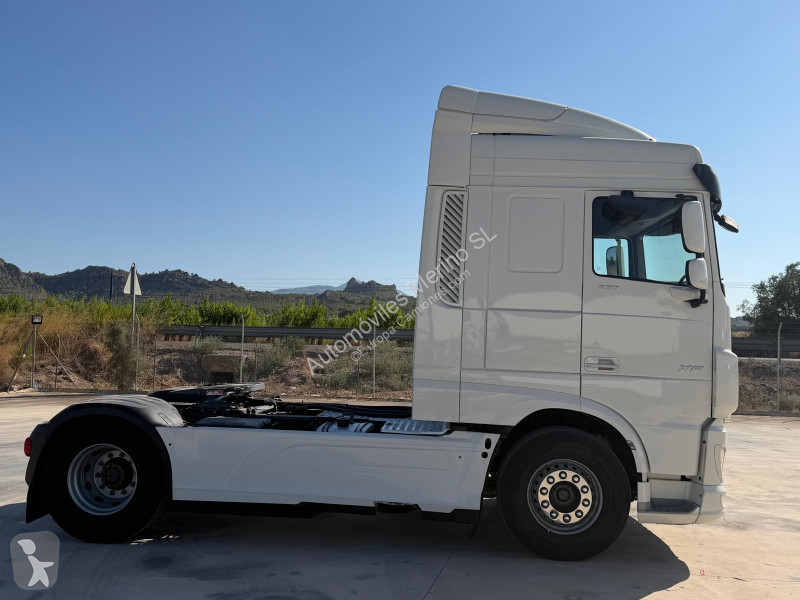 Cabeza tractora DAF XF 106.530