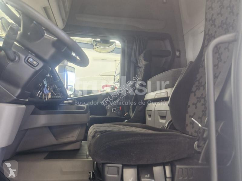 جرار Scania 410