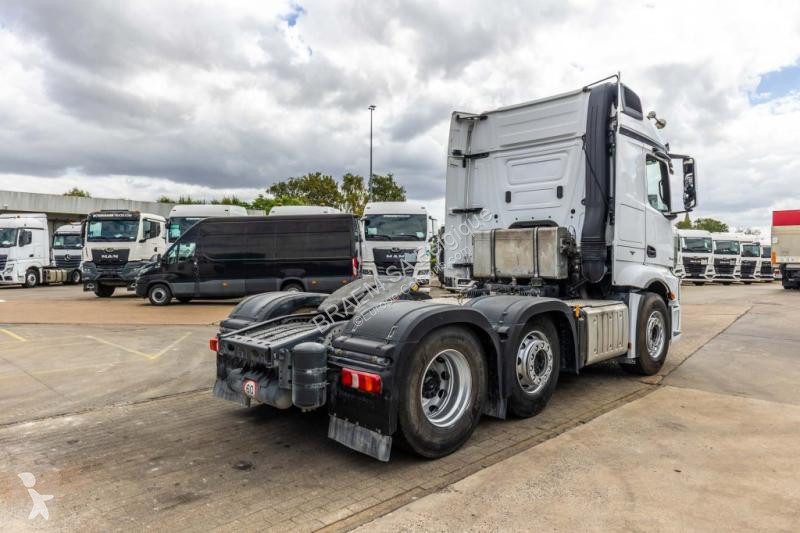 Cabeza tractora Mercedes 2646 LS + HYDR