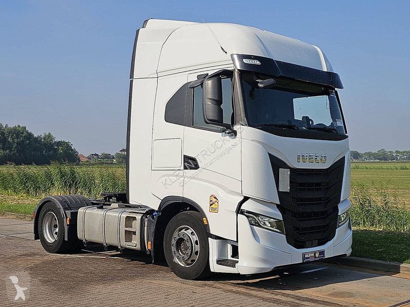 جرار Iveco AS440S49 490 13L 2X TANK