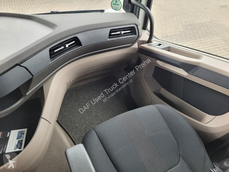 Tahač DAF XG  FT 4X2