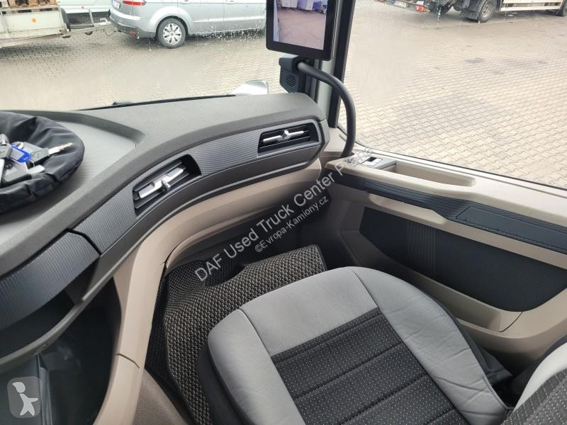 Tahač DAF XG  FT 4X2