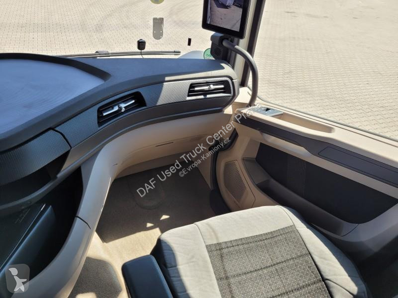 Tahač DAF XG  FT 4X2
