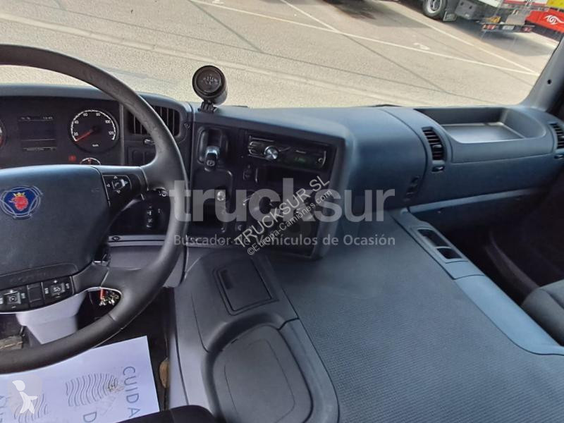 جرار Scania 400
