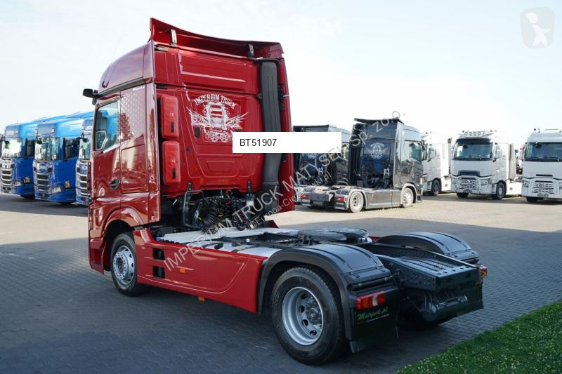 Влекач Mercedes ACTROS 1845