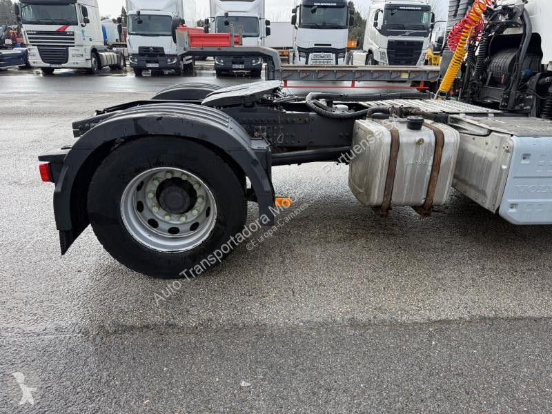 Ciągnik siodłowy Volvo 500