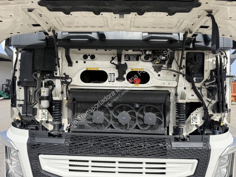 جرار Volvo 500
