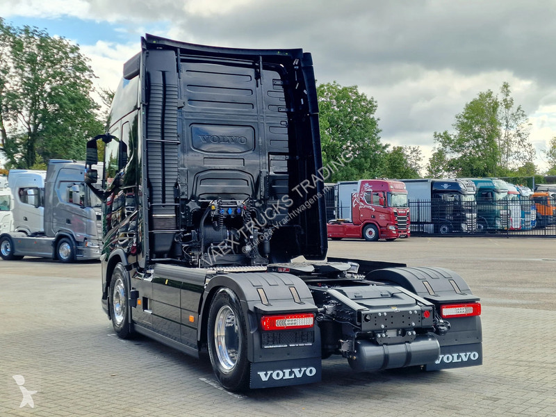 Traktor Volvo 13540 Aero Globetrotter XL 4x2 -...