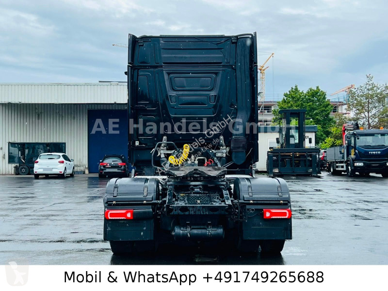 جرار Mercedes V 1853 L BL 4x4...