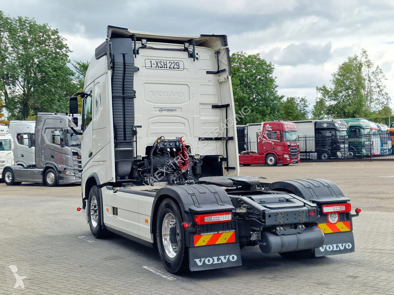 Traktor Volvo 13460 Globetrotter 4x2 - Full...