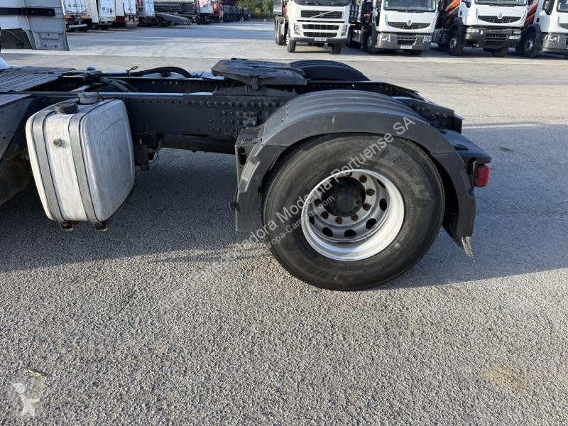 جرار Volvo 500