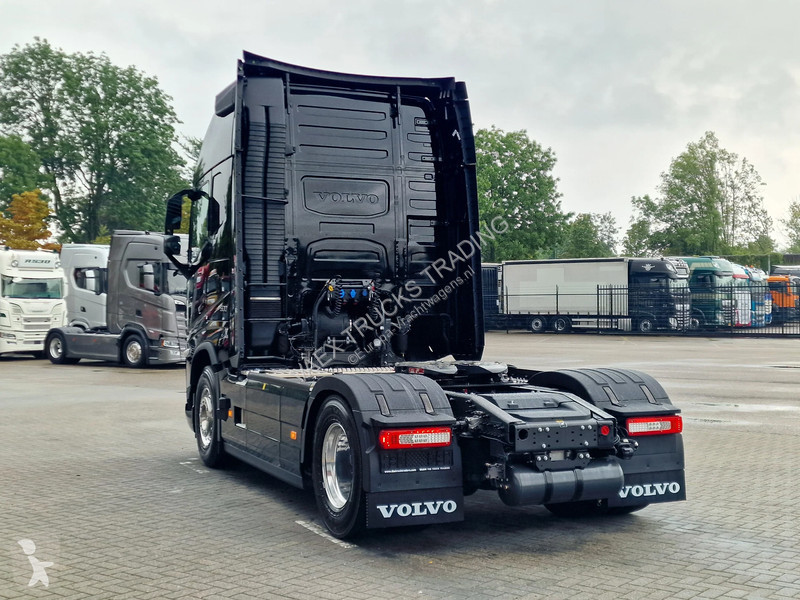 Traktor Volvo 13500 Globetrotter XL 4x2 - NEW -...