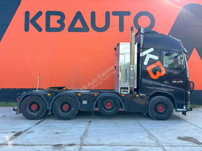 جرار Volvo 750 8x4 GCW 185 ton / GLOBE XL /...