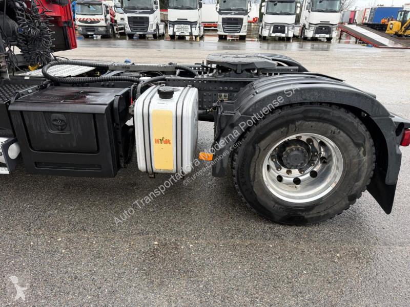 جرار Volvo 500