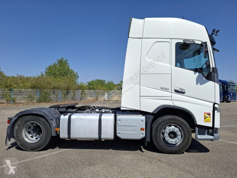 جرار Volvo 500