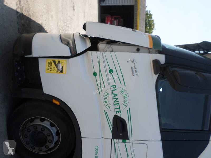 جرار Iveco 460NP