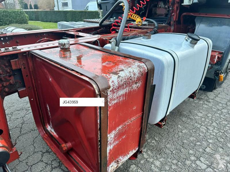 Tracteur Iveco 190E38 xxx 206000km / manual...