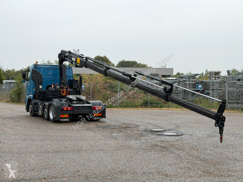 جرار Volvo 420 6x2 mit Ladekran HLK 231 | 4x...