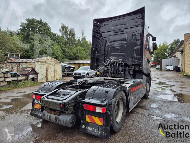Cabeza tractora Renault T520