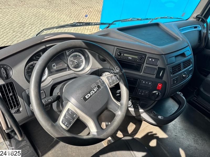 Cabeza tractora DAF XF  EURO 6, ACC