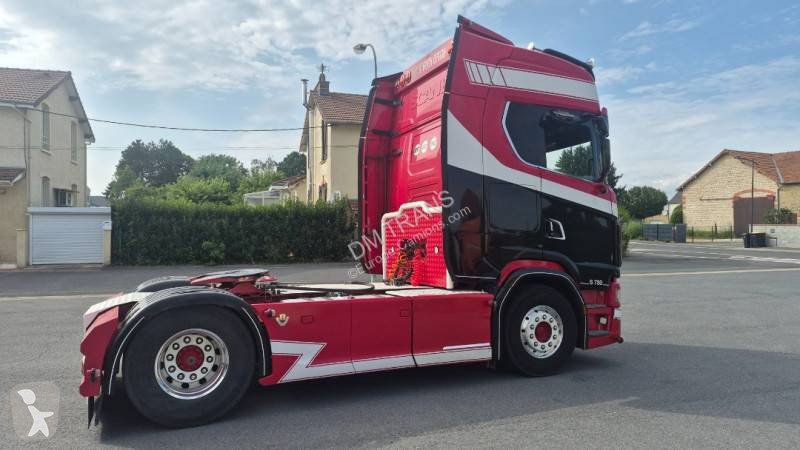 Cabeza tractora Scania