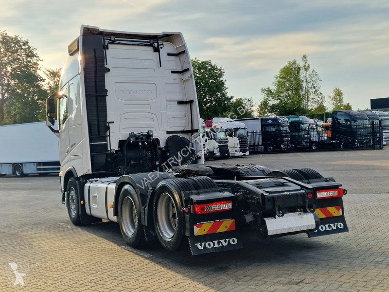 Trekker Volvo 13500 Globetrotter XL 6x2 -...
